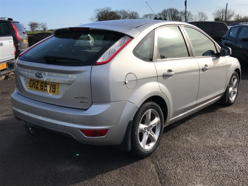 2010 Ford Focus 1.6 Zetec TDCI image 4