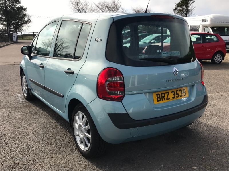 2010 Renault Modus 1.2 I-MUSIC 16V image 4