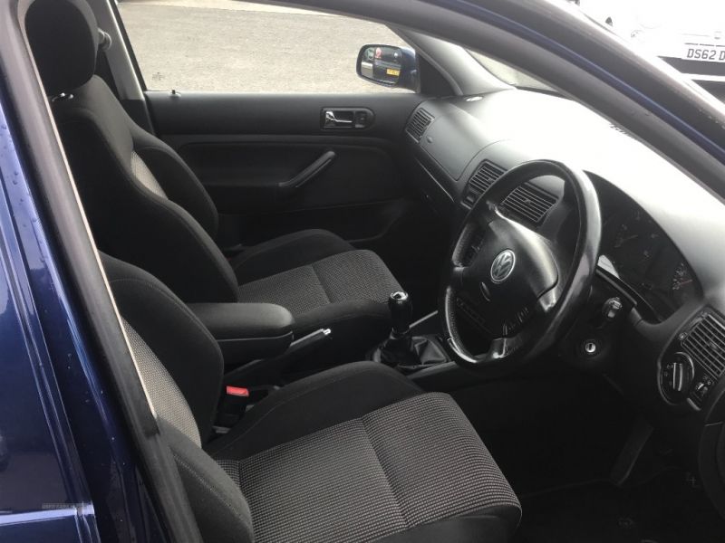 2005 Volkswagen Golf Sport 1.9 TDI image 8