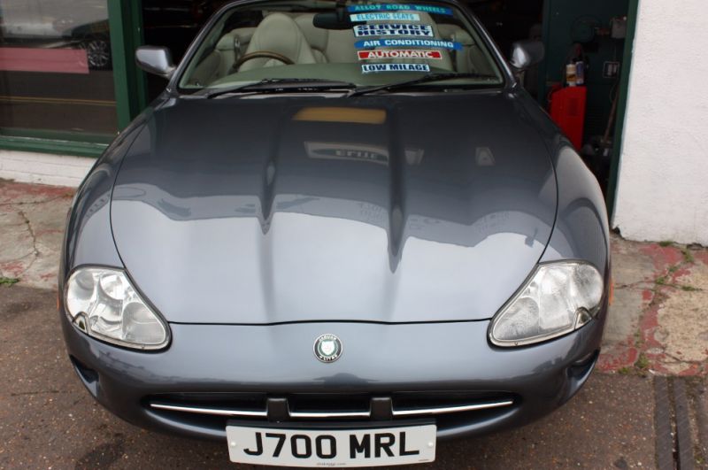 1997 Jaguar XK8 4.0 image 4