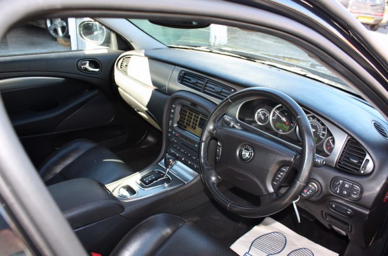 2007 Jaguar S-Type XS D 2.7 image 4