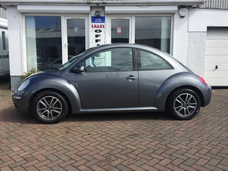 2006 Volkswagen Beetle 1.6 Luna image 2