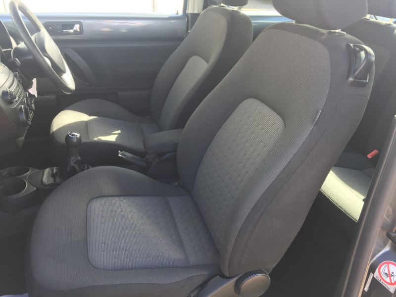 2006 Volkswagen Beetle 1.6 Luna image 8