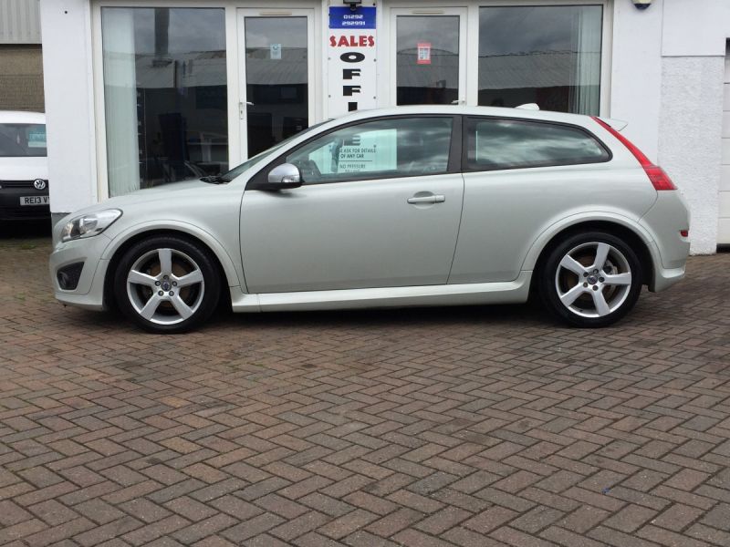 2010 Volvo C30 1.6D D2 R-Design image 2