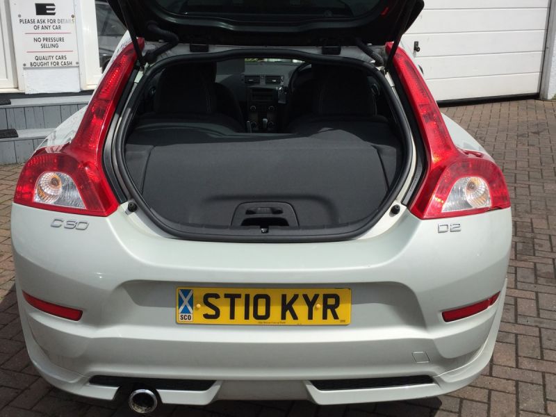 2010 Volvo C30 1.6D D2 R-Design image 8
