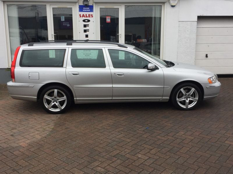 2007 Volvo V70 2.4 4dr image 5