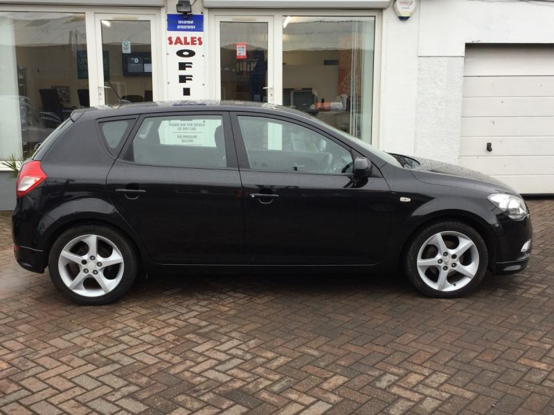 2010 Kia Ceed 1.6TD 5dr image 5