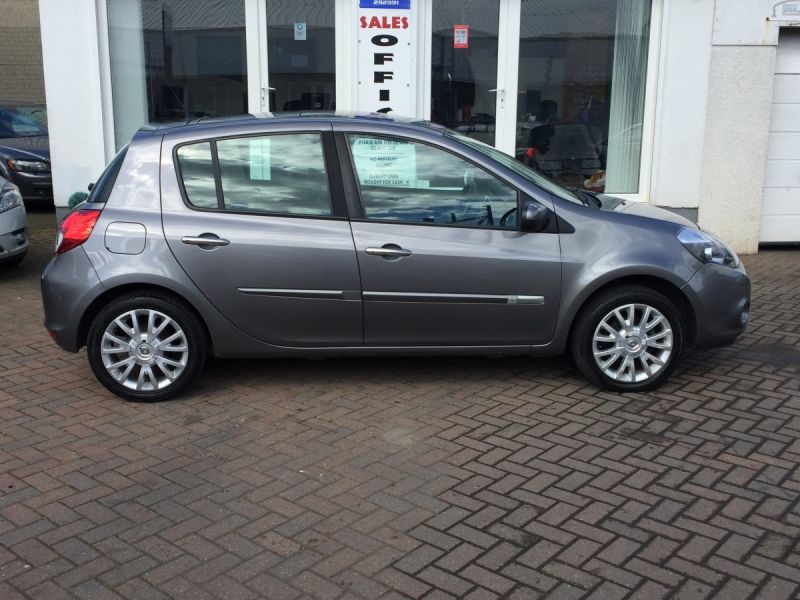 2009 Renault Clio 1.5dCi 5dr image 5