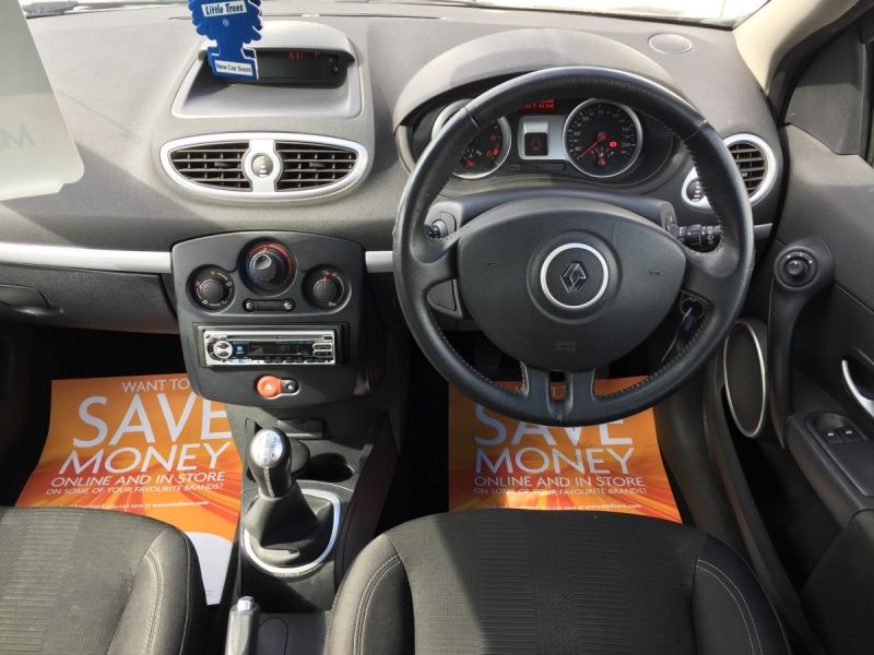 2009 Renault Clio 1.5dCi 5dr image 6