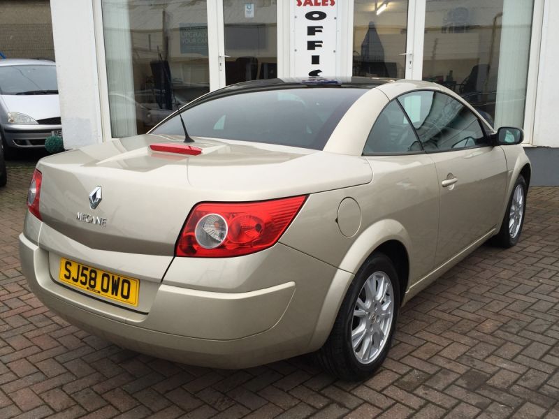 2008 Renault Megane 1.6 2dr image 4