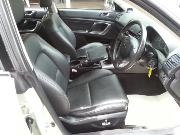 2006 Subaru Outback 2.5 SE image 7