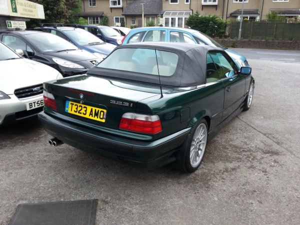 1999 BMW 3 Series 323i image 4