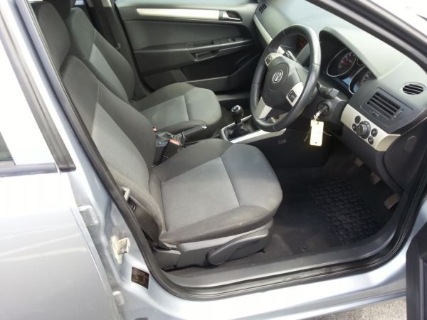 2007 Vauxhall Astra 1.6i 16V image 7