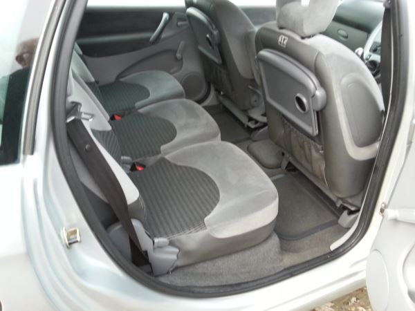 2006 Citroen Xsara Picasso 1.6i 16V image 8