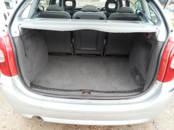 2006 Citroen Xsara Picasso 1.6i 16V image 9