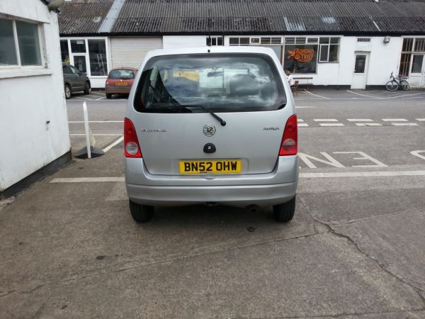 2002 Vauxhall Agila 1.0i 12V image 4