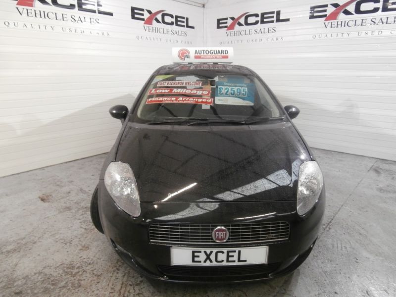 2008 Fiat Grande Punto 1.4 16V 5dr image 3