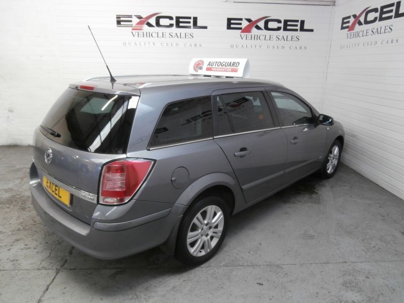 2008 Vauxhall Astra 1.7 CDTI 5dr image 5