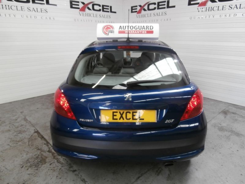 2009 Peugeot 207 1.6 SE 5dr image 4