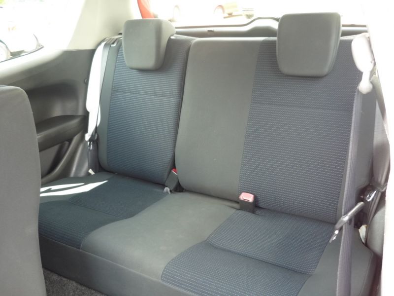 2008 Suzuki Swift GL 1.3 3dr image 8