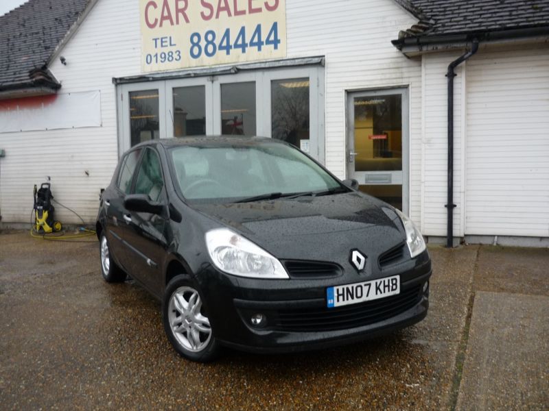 2007 Renault Clio 1.4 16v 5dr image 1