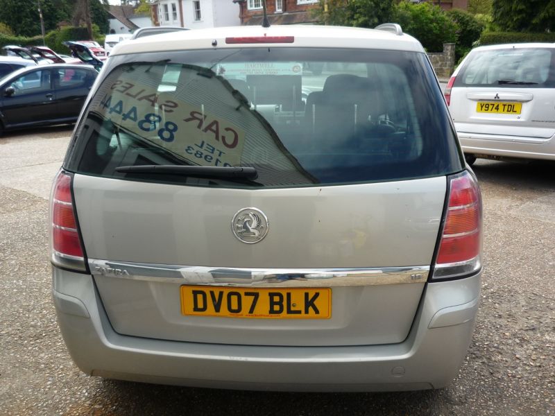 2007 Vauxhall Zafira 1.8 16v 5dr image 4