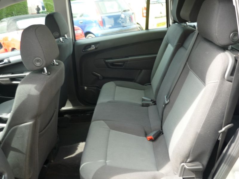 2007 Vauxhall Zafira 1.8 16v 5dr image 8