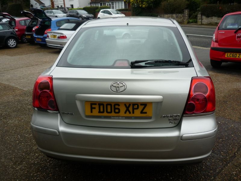 2006 Toyota Avensis 2.2 T3 S D-4d 5dr image 4