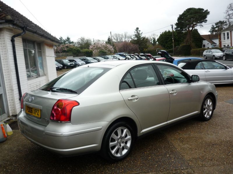 2006 Toyota Avensis 2.2 T3 S D-4d 5dr image 5