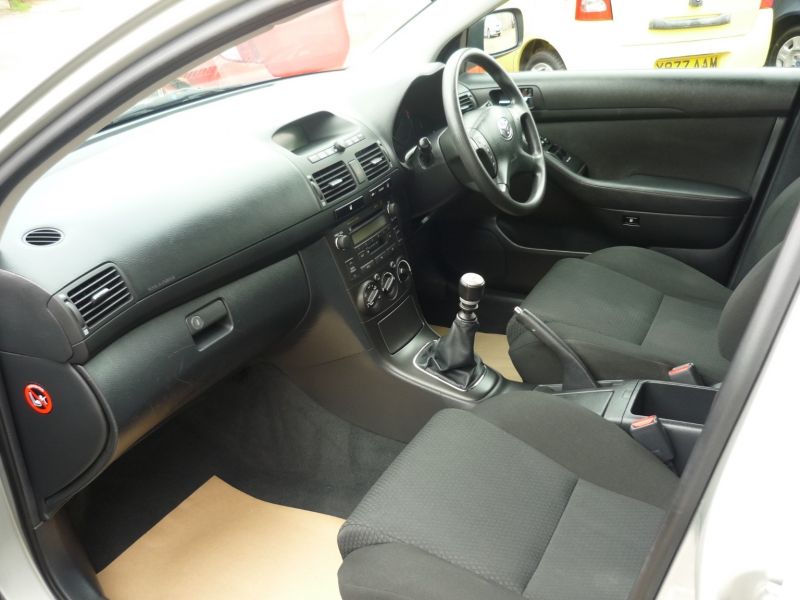 2006 Toyota Avensis 2.2 T3 S D-4d 5dr image 7