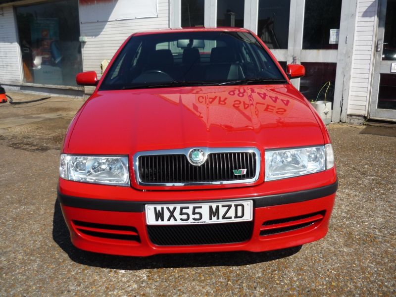 2005 Skoda Octavia 1.8 RS Turbo 5dr image 2