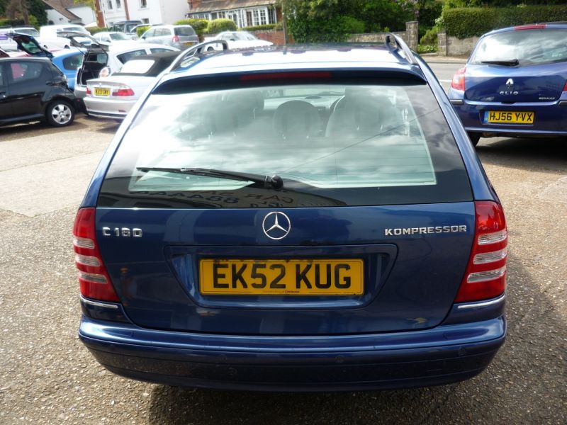 2002 Mercedes-Benz C180 1.8 Kompressor SE 5dr image 4