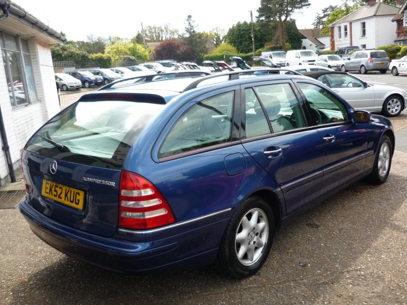 2002 Mercedes-Benz C180 1.8 Kompressor SE 5dr image 5