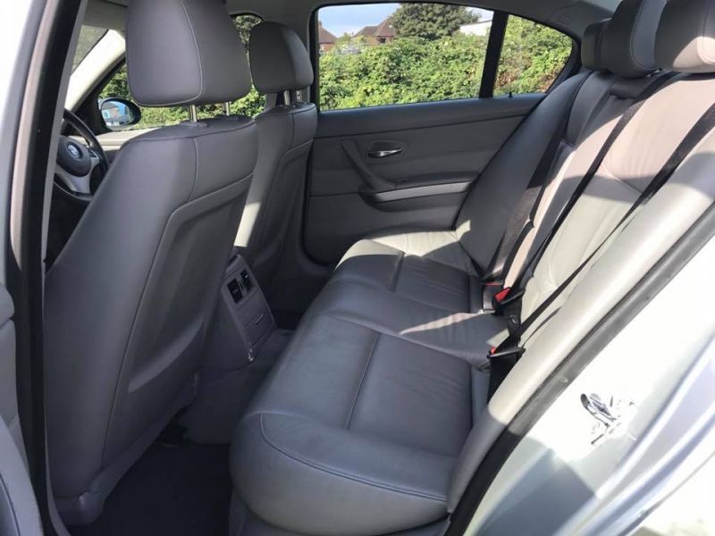 2005 BMW 3 Series 2.0 320d SE 4dr image 9