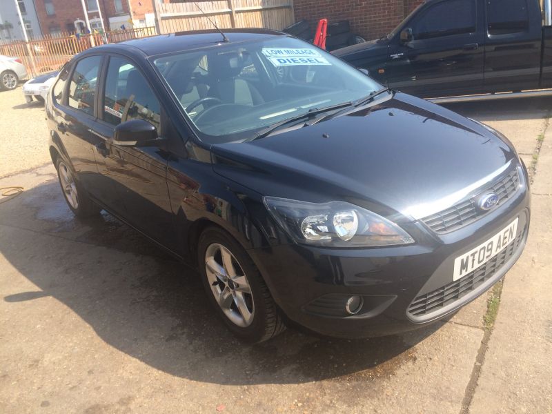 2009 Ford Focus 1.8 TDCi Zetec 5dr image 1