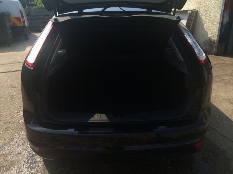 2009 Ford Focus 1.8 TDCi Zetec 5dr image 10