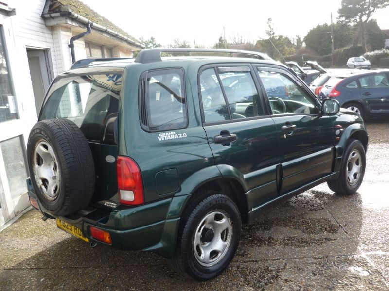 2001 Suzuki Grand Vitara 16v image 5