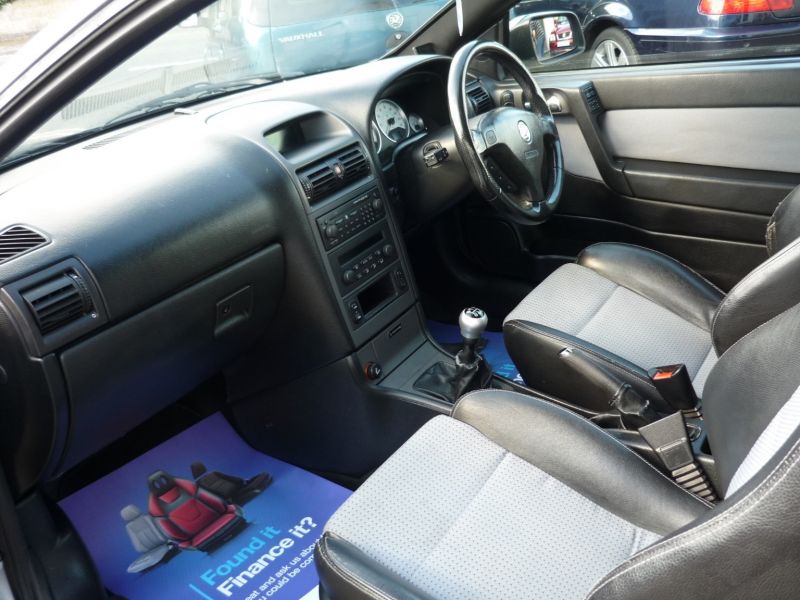 2005 Vauxhall Astra Turbo 16v image 8
