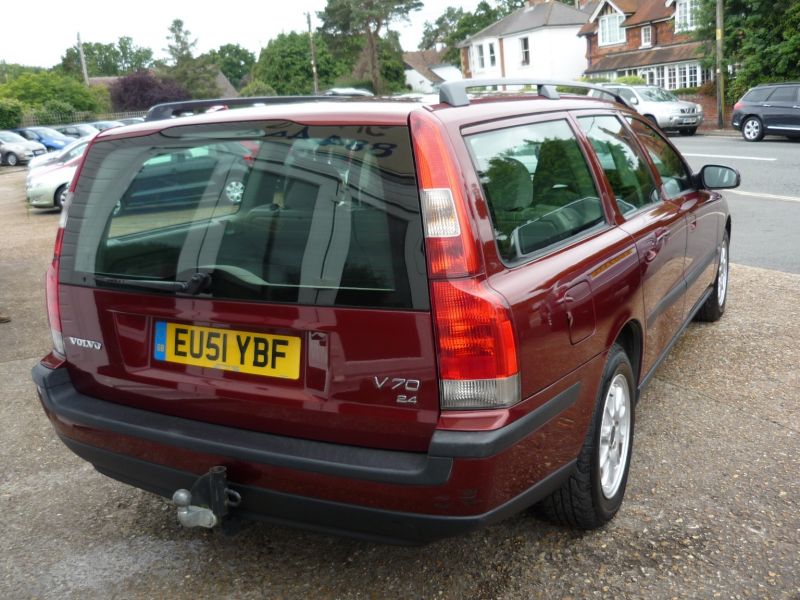 2001 Volvo V70 2.4 image 4