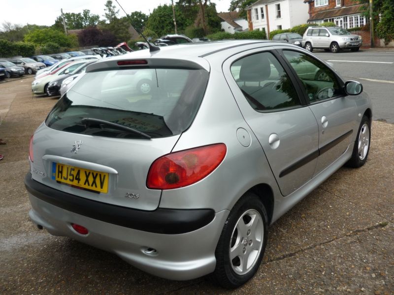 2004 Peugeot 206 SE 5dr image 5