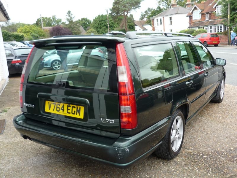 1999 Volvo V70 2.4 image 4