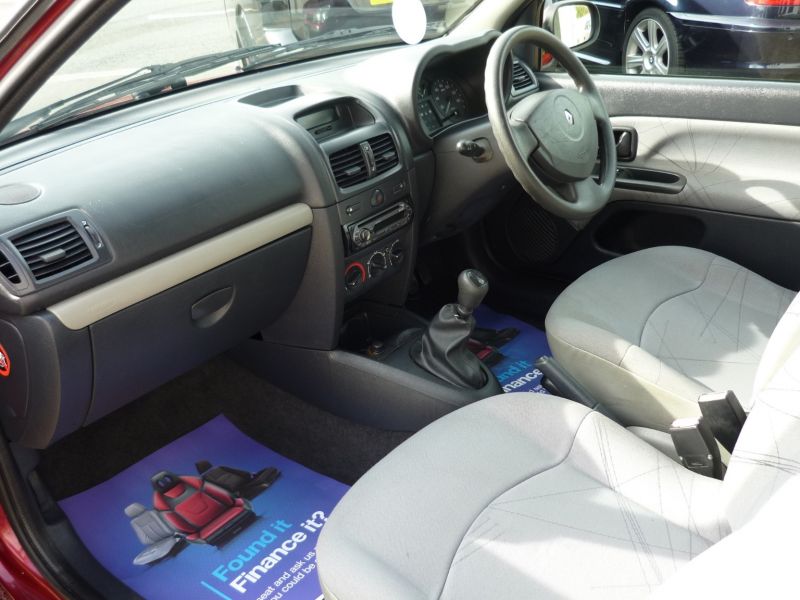 2001 Renault Clio dCi 3dr image 7