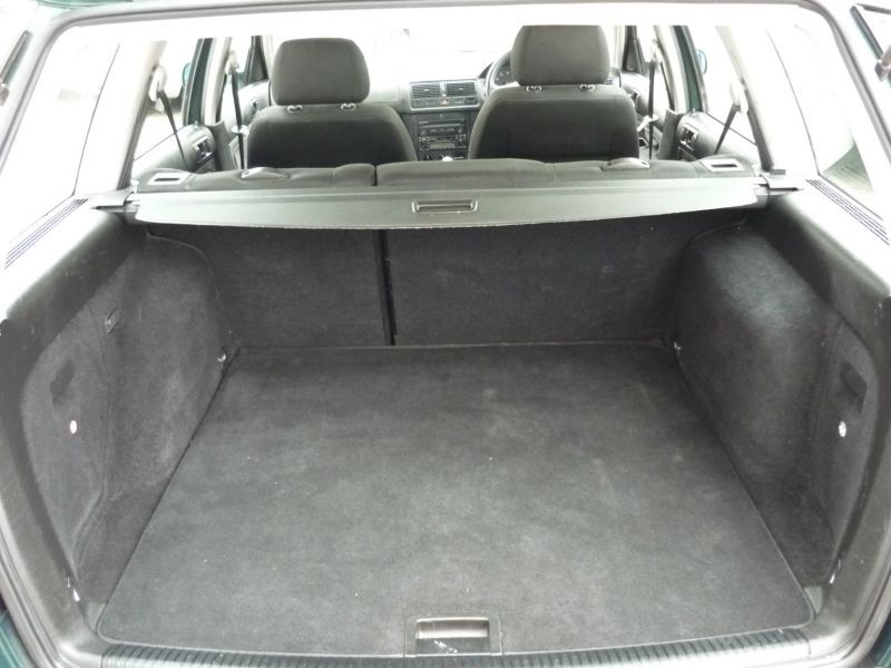 2001 Volkswagen Golf S image 8