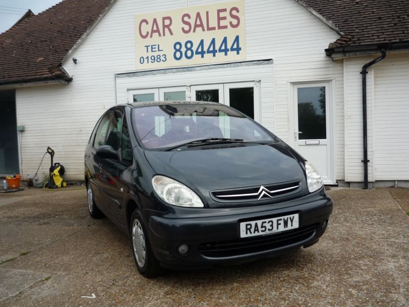 2003 Citroen Xsara Picasso 2 image 1