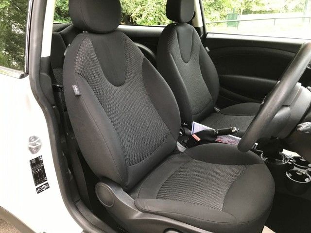 2013 MINI Hatch Cooper 1.6 3dr image 5