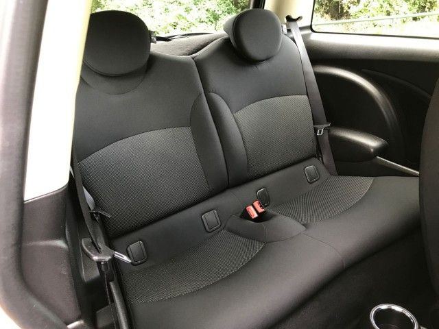 2013 MINI Hatch Cooper 1.6 3dr image 6