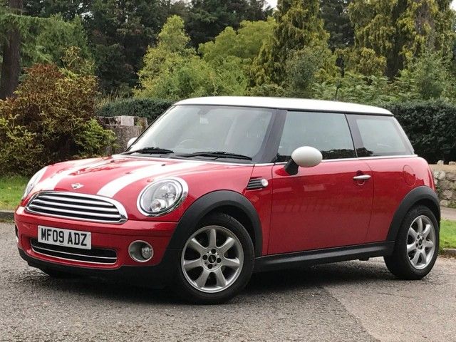 2009 MINI Hatch Cooper 1.6 3dr image 1