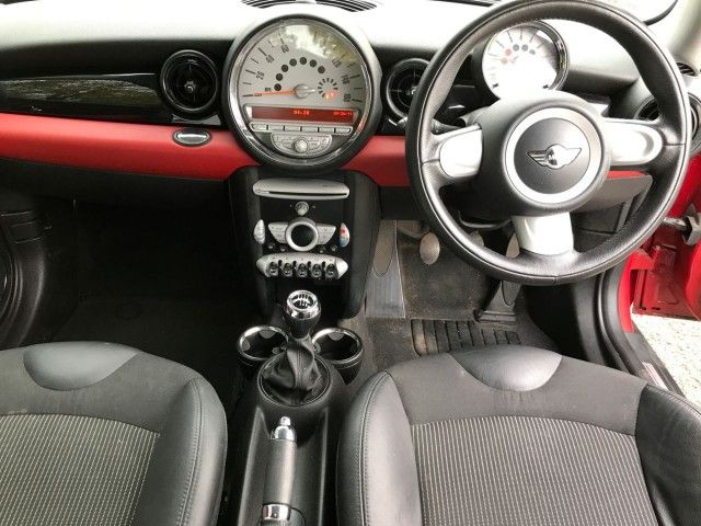 2009 MINI Hatch Cooper 1.6 3dr image 9