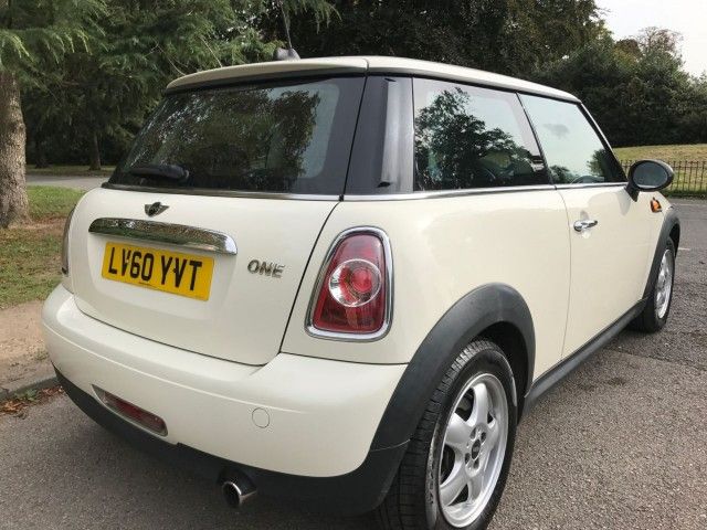 2010 MINI Hatch One 1.6 3dr image 5