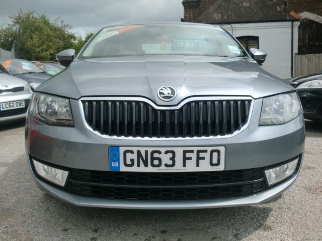 2013 Skoda Octavia 1.4 SE TSI 5d image 2